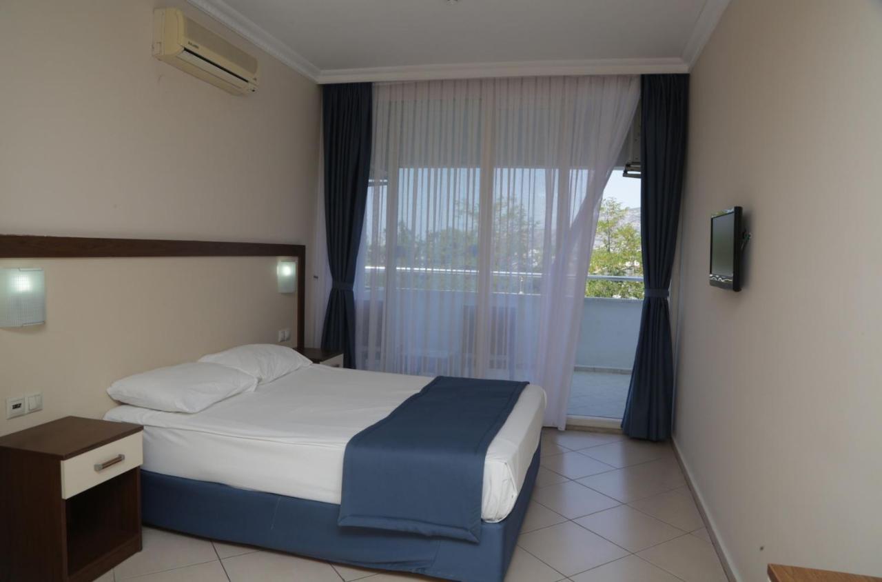 Batihan Beach Resort & Spa Kusadasi Exterior photo