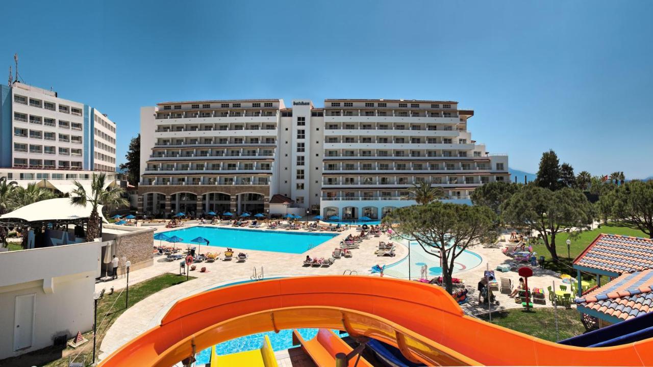Batihan Beach Resort & Spa Kusadasi Exterior photo